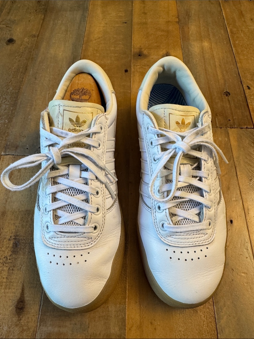 adidas PUIG Men’s indoor skate White Leather Sneakers shoes 7.5 7 1/2 US GUC